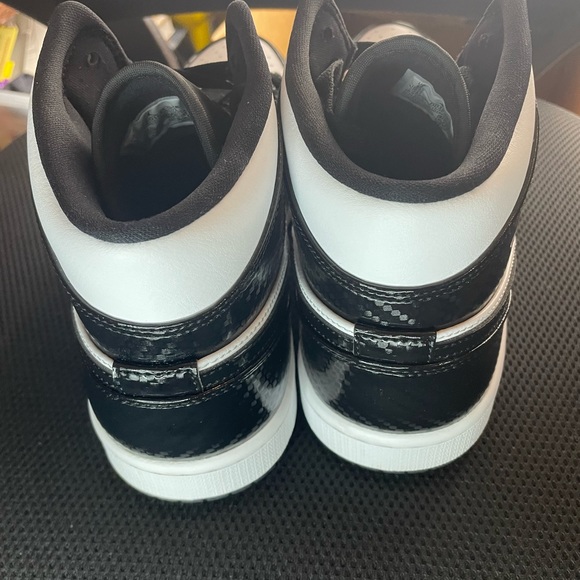Jordan 1 Mid Carbon Fiber Mens Size 11 main image 5